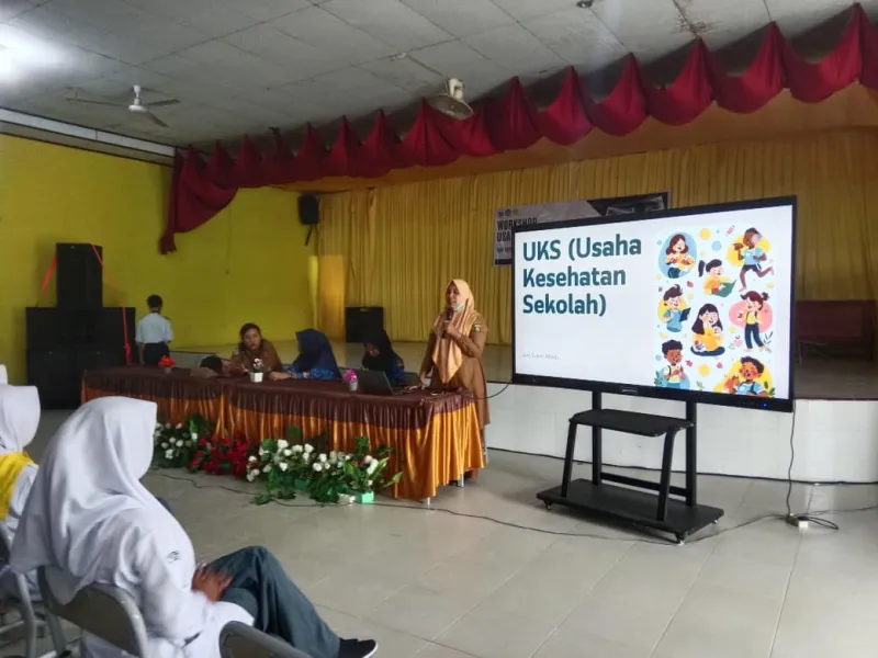 Palang Merah Indonesia ( PMR )